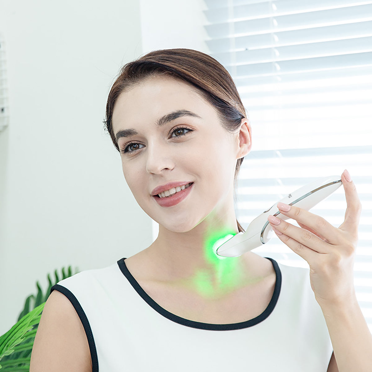 SQ42 Set RF para cuello y contorno de ojos con LED